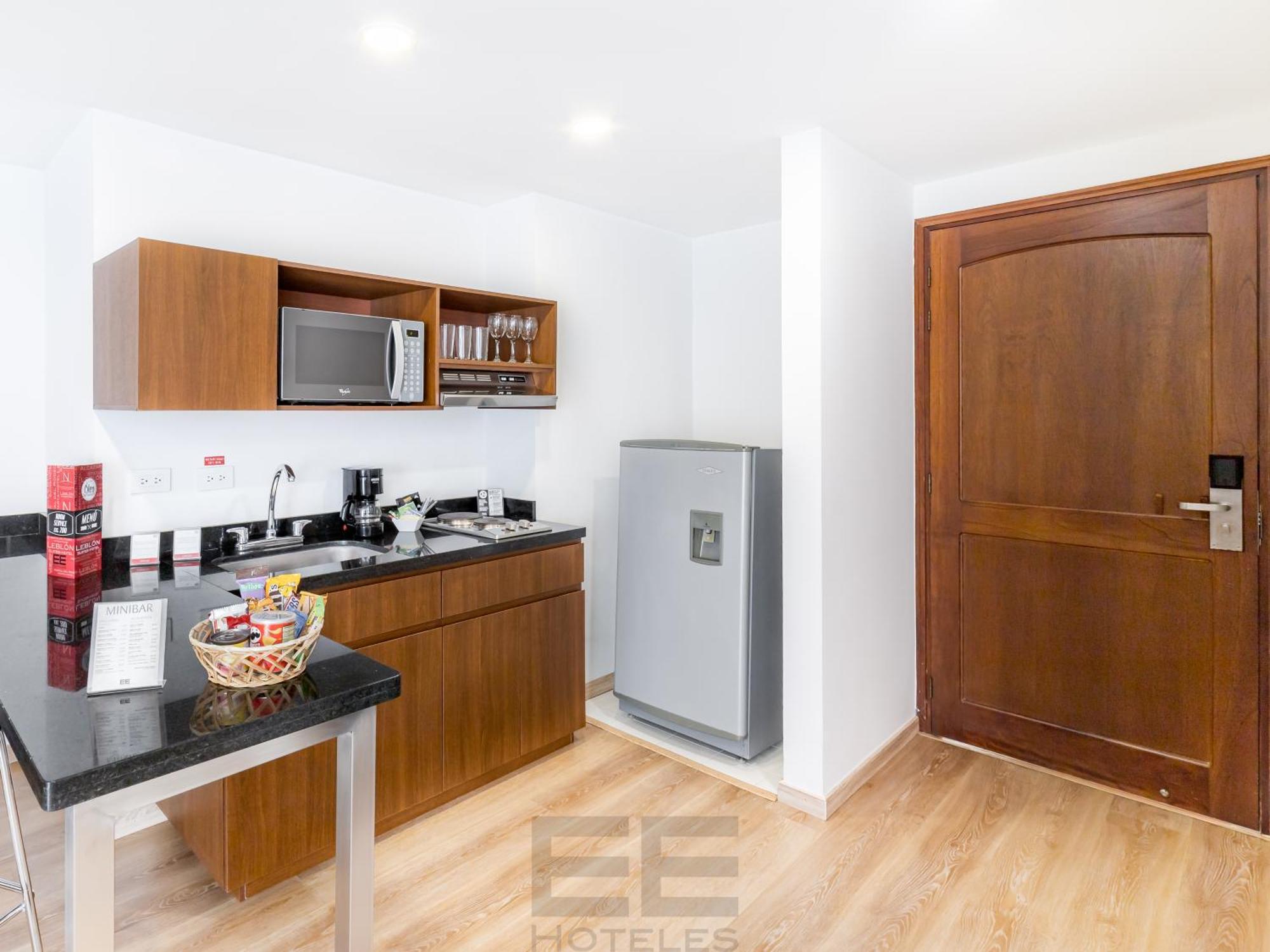Leblon Suites Hotel Medellin Ngoại thất bức ảnh
