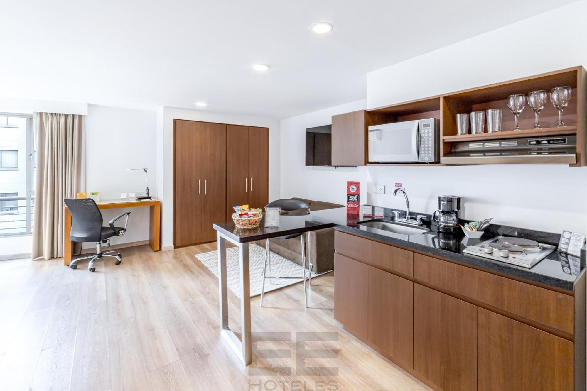 Leblon Suites Hotel Medellin Ngoại thất bức ảnh